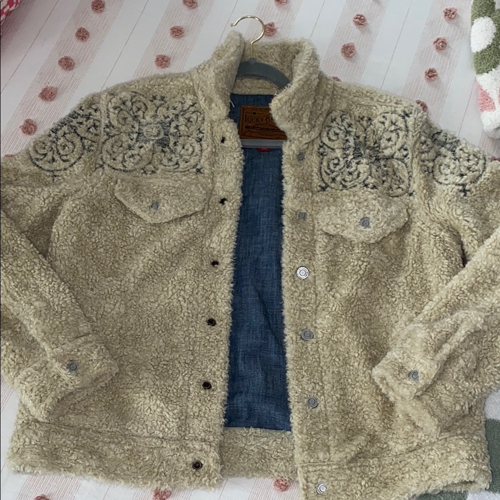 Women's Cream Sherpa Jacket